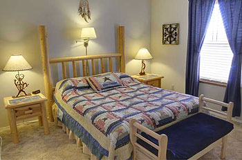 Valley View Room - Queen Bed with End Sitting Bench Valley View Room - Queen Bed with End Sitting Bench